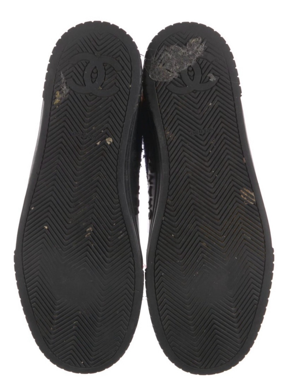 CHANEL Multi-Color Knit Low-Top Sneakers with Black Trim - Picture 4 of 4